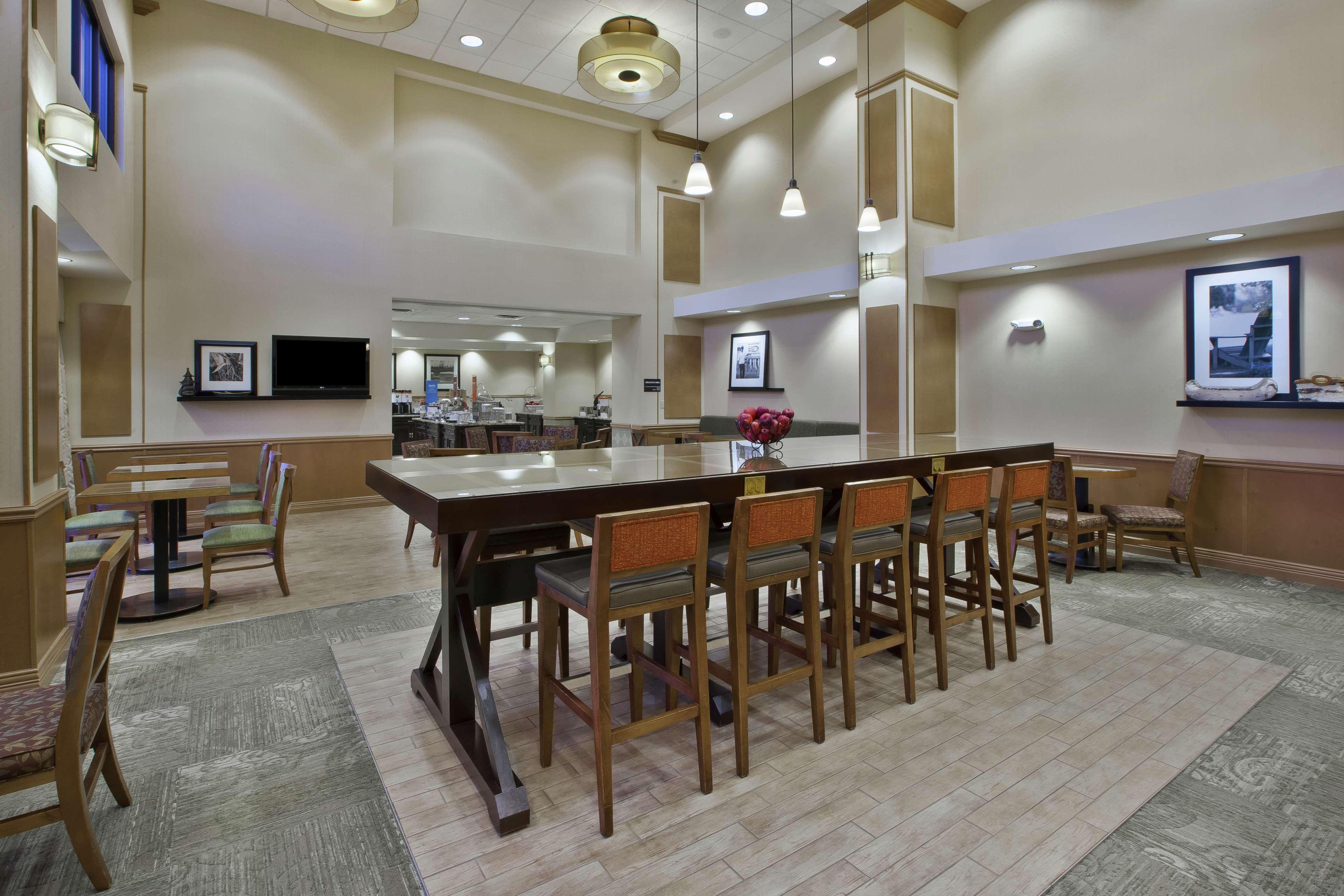 Hampton Inn & Suites Plattsburgh Exterior foto